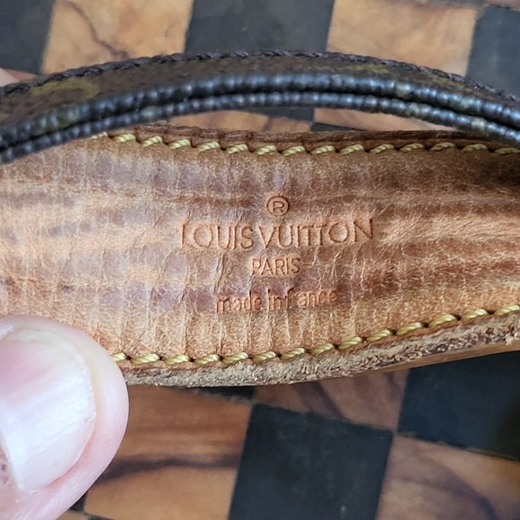 LOUIS VUITTON Pochette Marly Monogram Canvas Crossbody Bag..Authentic!! - Picture 14 of 14